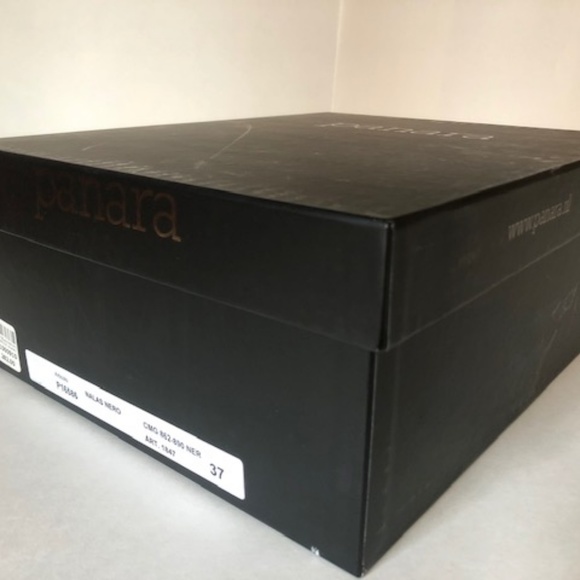 Soft, stretch, knee-high black PANARA boot. - Picture 6 of 8